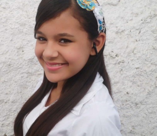 Saudade de uma pessoa que eu nunca vi,sinto falta do que eu nunca senti,mas a escutar a tua voz,algo me da a esperança que um dia chegarei até você @LuanSantana