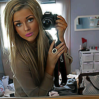 noni_rajab's profile picture. لآ غآب عنگ إللي تودهـ وتغليهـ ، مآعندگ أحلى من جلوسگ مـع ربـك بـصـلاتـك ♥