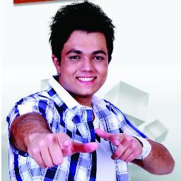 Compositor e Cantor.
Bora Cantar Beber Beijar http://t.co/ZmMOrlLS2L
