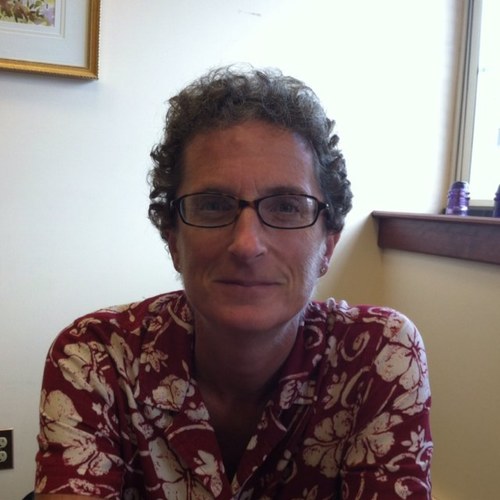 julialevensaler's profile picture. 