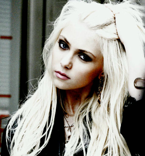 HP-RP. Proud chaser, trouble maker and all round typical slytherin