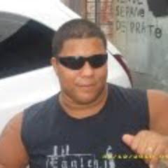 tenho vinte e nove anos