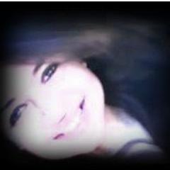 ~ Aquariana , Santista , Alegre , Louca por Conrado & Aleksrando, Ama ler , Adora sonho de valsa ,  ♥ Casada com Luan Prado ♥