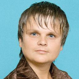 MaximRubsov's profile picture. Независимый дистрибьютор Ньювейс Евразия в Чирчике. Переводчик, репетитор английского. Увлечения: источники дополнительного дохода, музыка, интернет-бизнес и ..