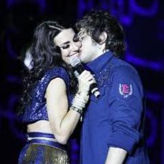 Eu dedico isso a vocês CHAY and MEL minha vida ♥♥♥
♪♫