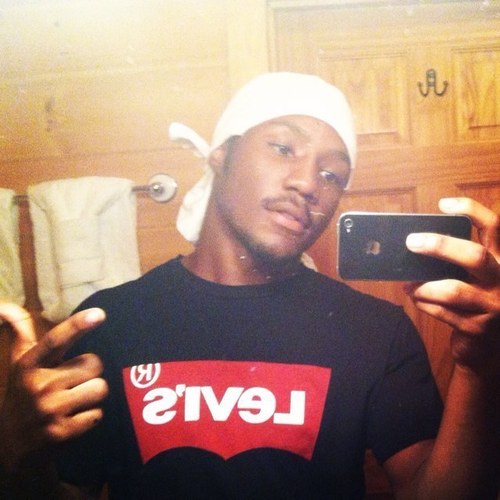 #FollowMeOnInstgram @Johnie_Boii