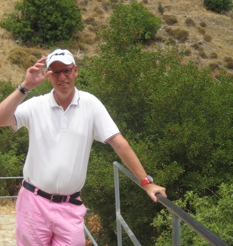 suikerpeer's profile picture. Lekker eten ,goede wijn ,weber BBQ. Mijn gezin en heel veel golf op de Keppelse golfclub .