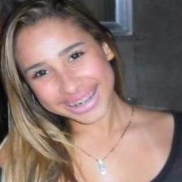 - 
Um dia, você vai perceber que quem é verdadeiro vai estar do seu lado, até mesmo quando você menos merecer.