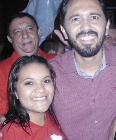 ador sair com amigo s e principalmente com namorado.