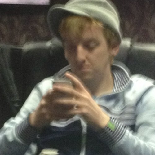 KevinTobin_'s profile picture. POkeR . love Bikes and Cars :)
Joanne :)