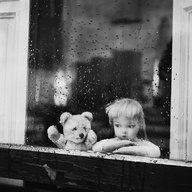 hollydando's profile picture. Debbie talked me into this.