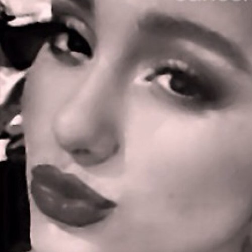 i love u @arianagrande @justinbieber belieber and arianator directioners lots of luv if u follow! Ty!