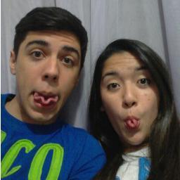 Amor da minha vida te amo pouco viu minha feia s2 @Rosatcy_ ! E só pra deixar claro: eu sou unicamente/exclusivamente da @Rosatcy_  ☺❤