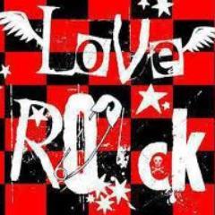 I love Sleeping With Sirens, Avenged Sevenfold, Falling In Reverse, The Used, Of Mice and Men, Green Day and several other.