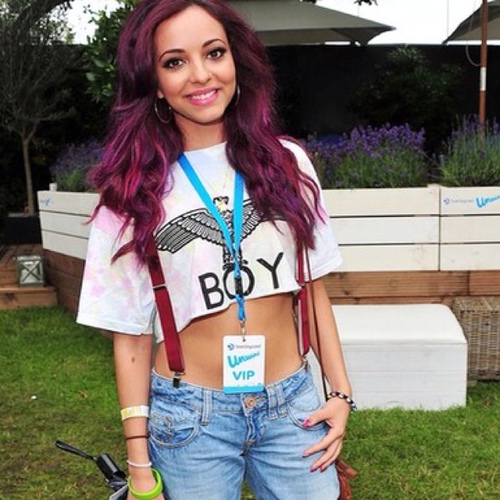 unffaker's profile picture. ehm this is awkard how about you just talk to me.