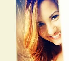 I love singing, hanging out with my friends, playing shows and I love you all my fans perfect3