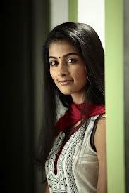 THE ONE AND REAL FANS WHO ARE READY TO DIE FOR POOJA HEDGE