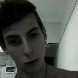 eu não tenho classe , eu não sou ninguem e eu não tenho herança que te convém '-'