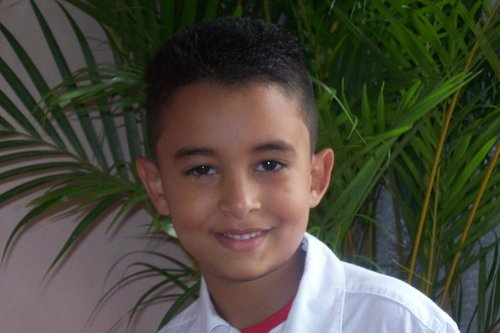 Meu Nome é Henrique Sou Primo Da @Juh_James Adoro Futebol e Fusa o Meu Pc Segue que eu Sigo de Vouta Partil??