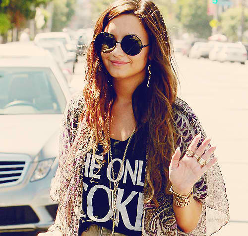 Keeping Calm & Staying Strong. I'm #1 fan of @BeautifullyDDL & She replied to me. #TeamFollowBack & Follow @LovaticanATL