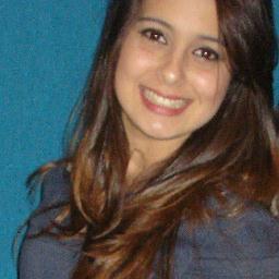Apenas uma garotinha muito feliz!!!!
 3