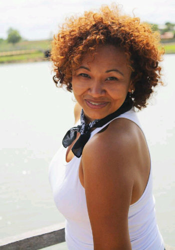 lilidy_rr's profile picture. Publicitária,Designer Gráfica e Designer de Interiores. Mulher, Negra e independente. Independente do q vc fale eu sigo minha vida...