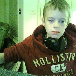 My favorite food is chicken.I am 11 years old looking forward to alot of followers. So hmu