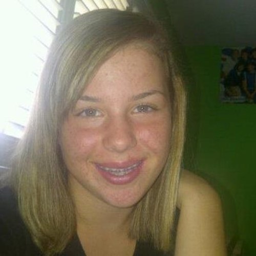 Follow me! I follow back!! I promise!!!