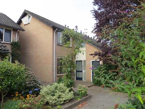HuistekoopWW's profile picture. Willem Pijperpark 15, Waalwijk
Leuke hoekwoning aan kindvriendelijk plein. Gunstige ligging