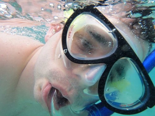 JasonReid82's profile picture. Wife, child, yes