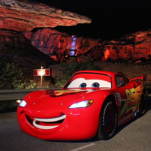 IAmSpeedMcQueen's profile picture. Ka-Chow!! TheOneandOnlyLightningMcQueenAAHereTweetingfrommyhomeinCarsLand!