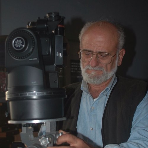 y_yeorgos's profile picture. 