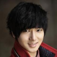 Annyeonghaseo naneun alifa's imnida. saranghae yesung oppa 4Ever. Gomawo.... ('_')