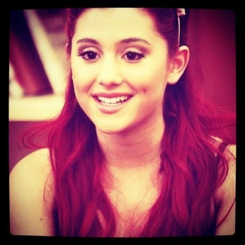 i love Taylor Swift, Ariana Grande :) luv you all! ask me for a follow back!