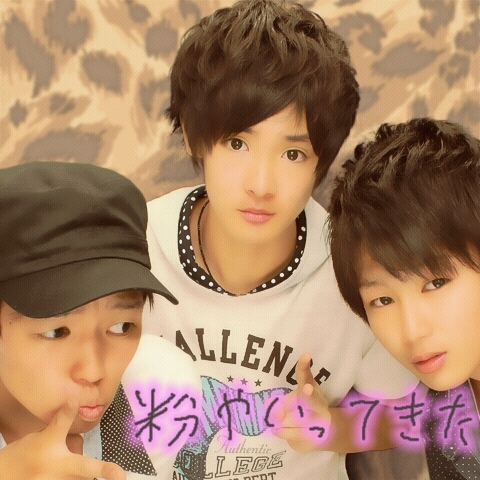 明誠3年6組の佐藤友哉(^o^)よろしく(^_^)/(^_^)/