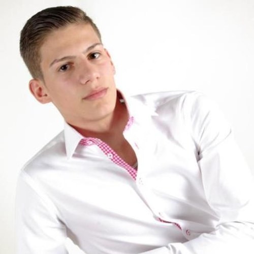 albaqino's profile picture. 