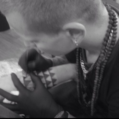 I am a traditional hand tattooist and i do all types of work with this skill please feel free to see my facebook 
Simon le don