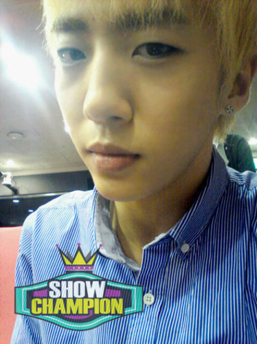 บังยงกุ๊กเยสเซ่อร์!! (Leader비에이피)
ไม่เกรียนหรอกฟ่ะมาเพื่อครองใจเบบี้เฟ้ย
#role player ( う-´)づ︻╦̵̵̿╤──
real account →@BAP_bangyongguk