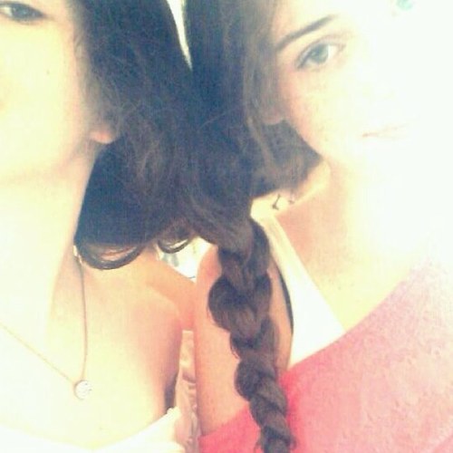 SmithVEmily's profile picture. hey I'm Emily and I follow everyone back and recommend ppl who follow back too:D