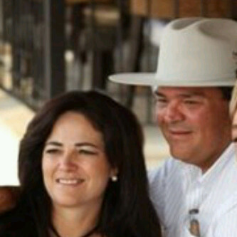 paulinatoros's profile picture. 