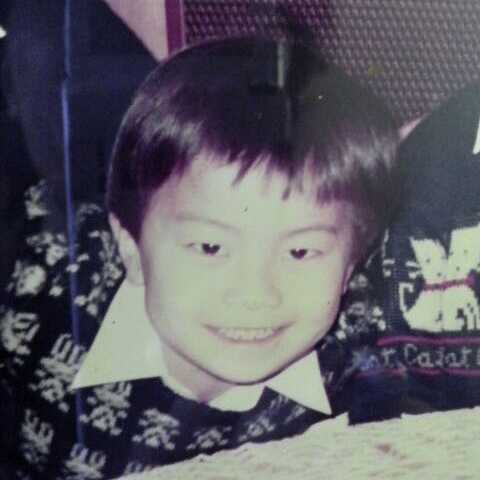 Sin8008's profile picture. 「畠山 貴志」こと KREVAの大ファンです！KREVAのいろんな曲の歌詞を書いたり、KREVAのいろんな情報をお届けします！