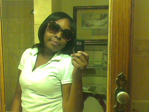 Hi. Mii Name Is Jayasia. Im __ Years Of Age. Im Badd. Im Always Classy. I Love Too Shop. I Love Too Have Fun With Family And Friend. 3
