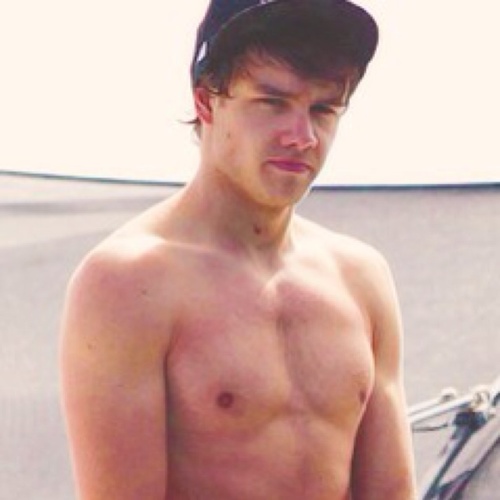 Hi im liam! Im the horniest most sexual rp you will ever meet;)  i love my boyfriend! MULTI ROLE PLAY. Im a cockwhore fuck me.