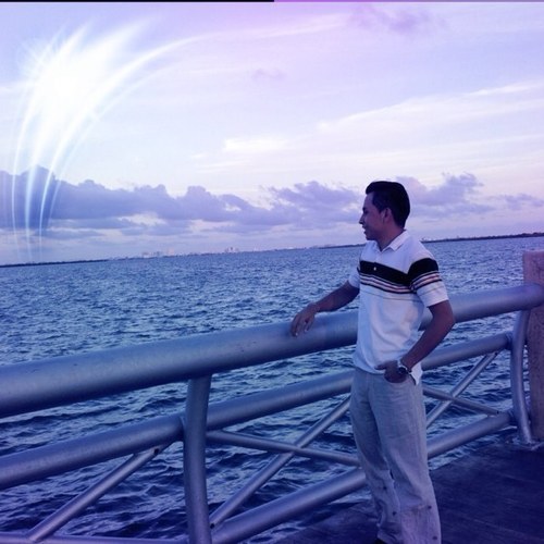 Yucateco & Cancunense. Lic. En Contaduria. :) Que mas !!