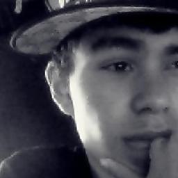 “A vida cobra e não te permite viver na fallha ♫.”
http://t.co/IBKPio4h
