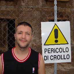 AlbertoGzRz's profile picture. Sorianista, publicista, humor ante todo y del C.D.Numancia de Soria. Elegancia ante la vida