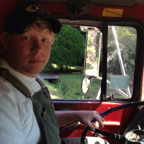 Dylan324hen's profile picture. 