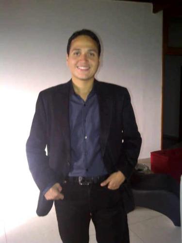 Ingeniero en Telecomunicaciones/ venezolano/ speak english/ Hard Rock cafe fan/ sarcástico/ Humor Negro/ Quotes user/ (1/2)*Geek/ #followback