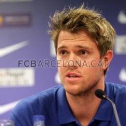 Guarrace's profile picture. Experto en llenar botellas de agua en el vestuario y hacer 5 faltas por partido, a veces juego mas de 5 minutos.
#YoMolo
(FAKE)