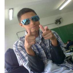 me chamo lucas dellamura da silva tenho 15anos,moro em são bernardo do campo estou na 8série estudo demanhã sou solteiro.amo cantar,amo dançar.